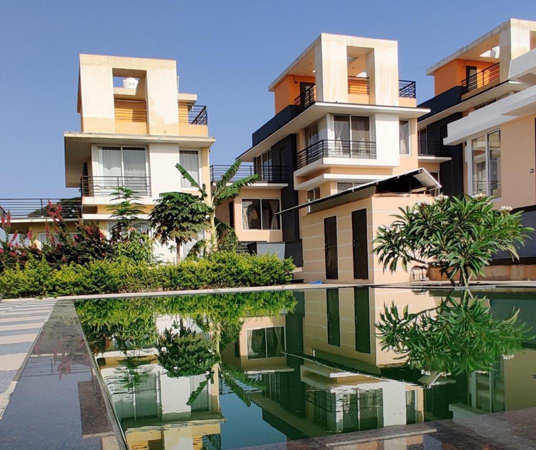 Royal Meadows - Igatpuri Bungalow B Exterior photo