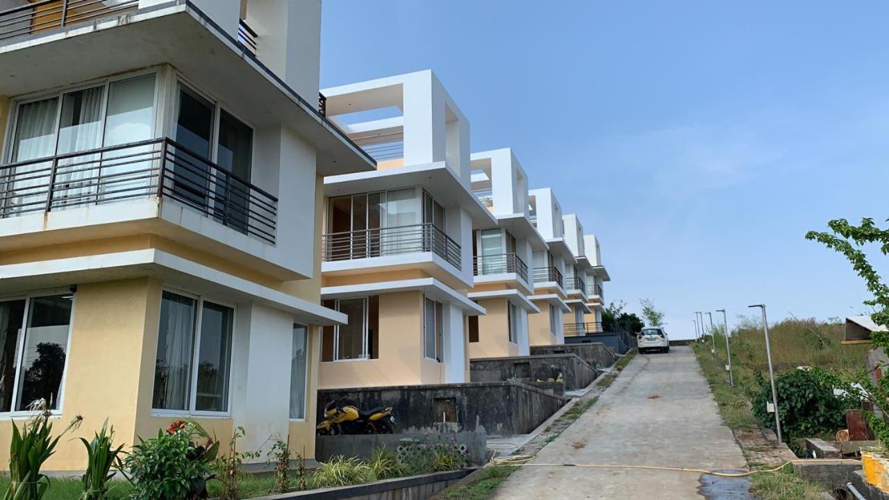 Royal Meadows - Igatpuri Bungalow B Exterior photo